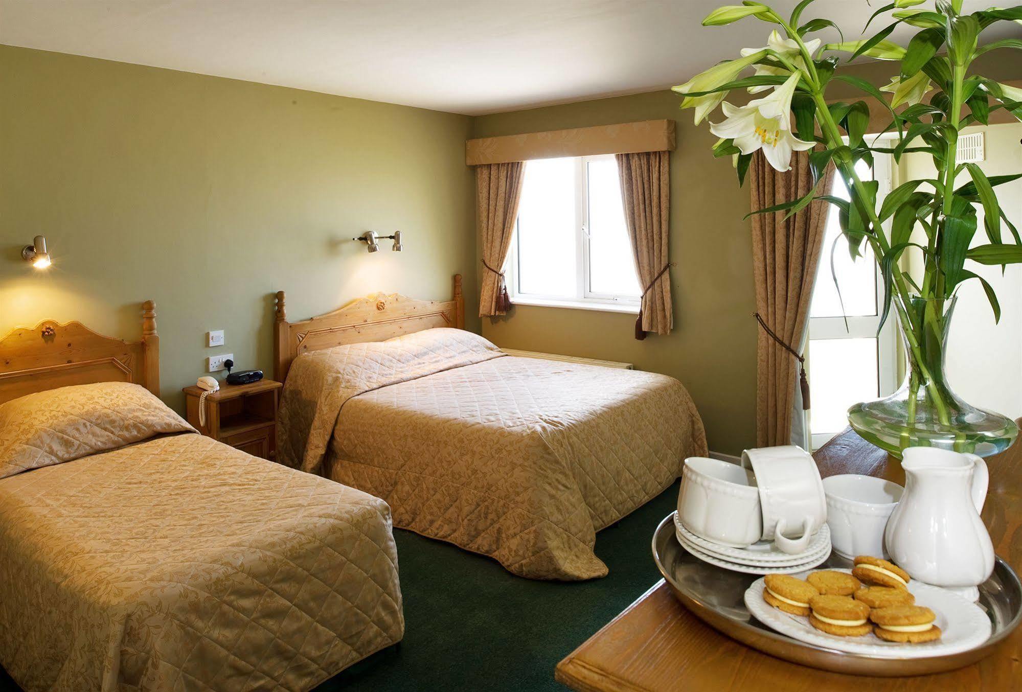 Lehinch Lodge Lahinch Eksteriør bilde